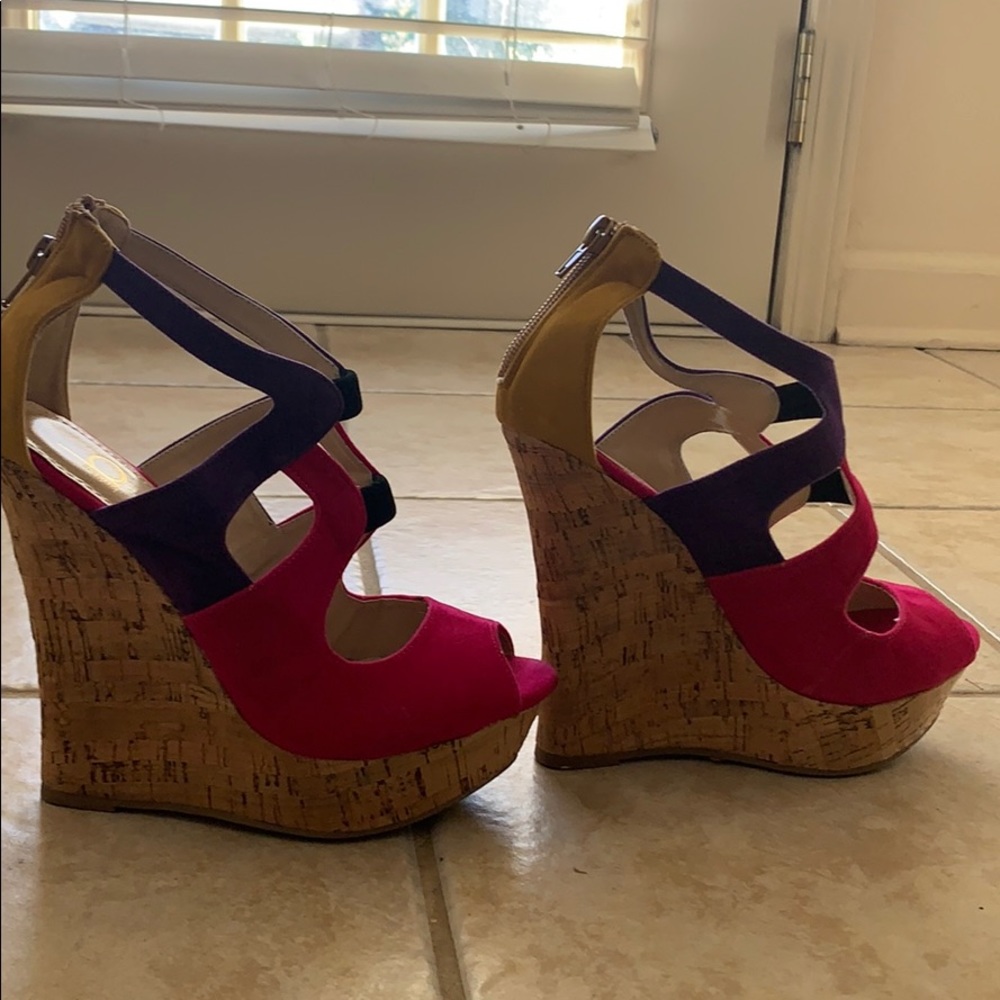 Colorblock Wedges
